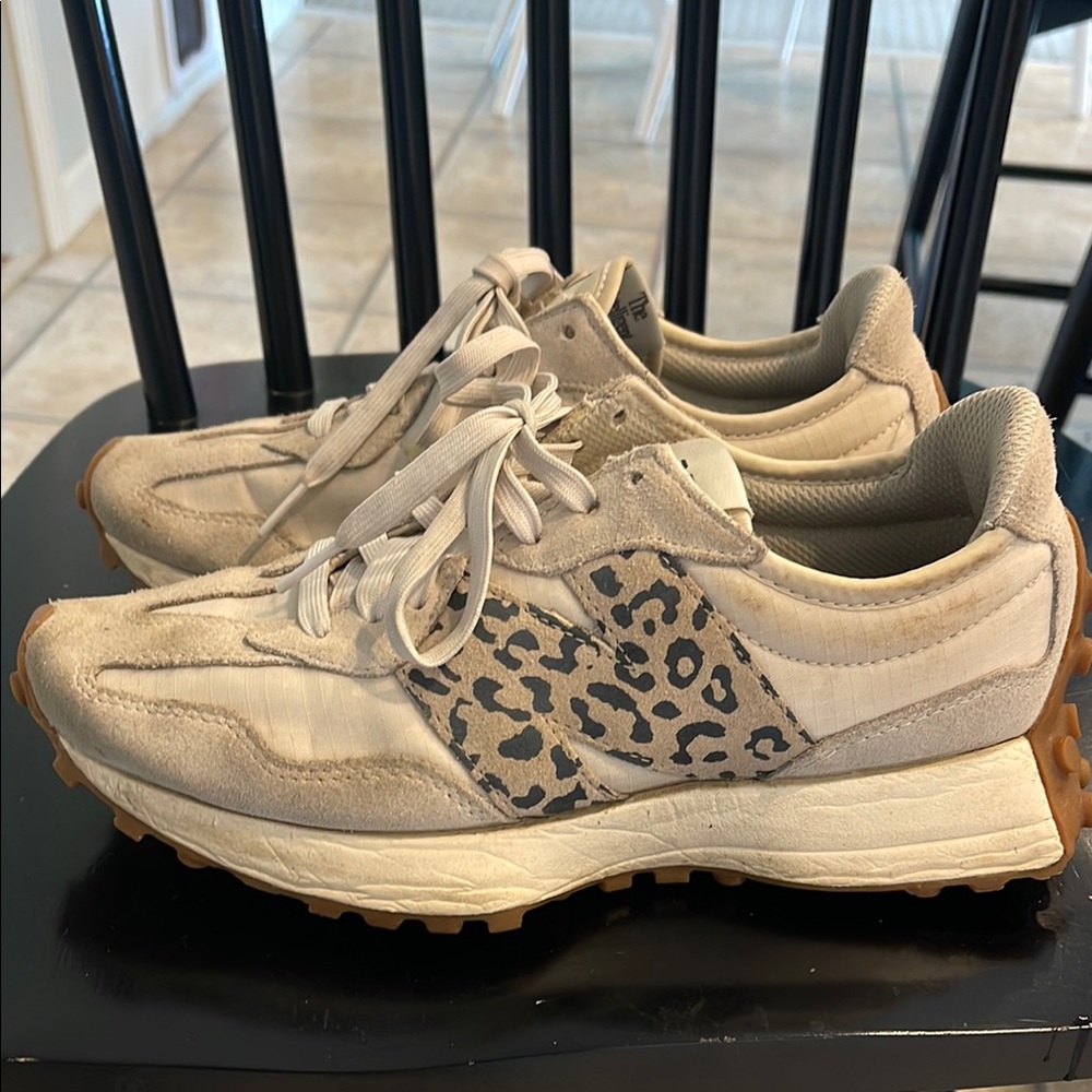 New Balance 327 Leopard Women’s 8 Anthropologie